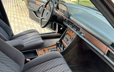 Mercedes-Benz S-Класс, 1986 год, 3 900 000 рублей, 12 фотография