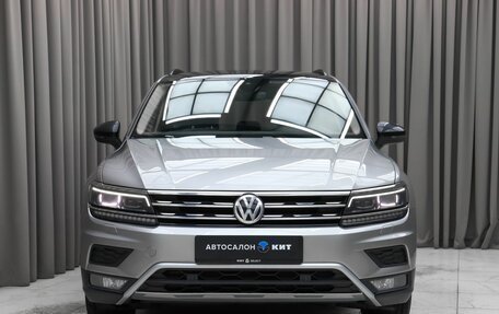 Volkswagen Tiguan II, 2020 год, 3 250 000 рублей, 2 фотография