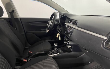 KIA Rio IV, 2018 год, 1 550 000 рублей, 12 фотография