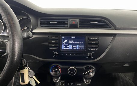 KIA Rio IV, 2018 год, 1 550 000 рублей, 17 фотография