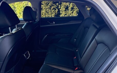 KIA K5, 2021 год, 2 840 000 рублей, 24 фотография
