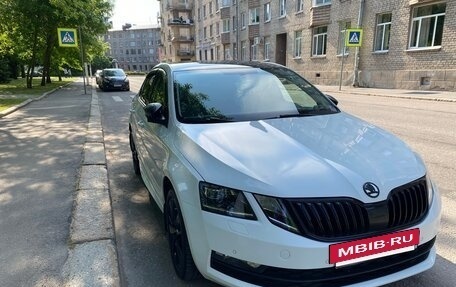 Skoda Octavia, 2017 год, 1 800 000 рублей, 19 фотография