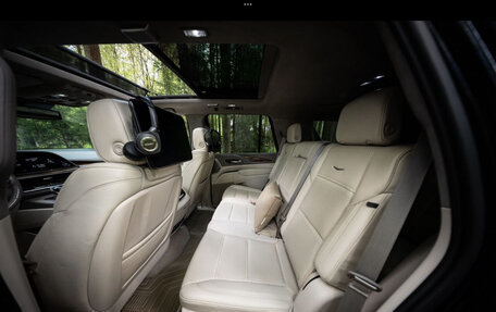 Cadillac Escalade V, 2021 год, 9 600 000 рублей, 8 фотография