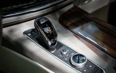 Cadillac Escalade V, 2021 год, 9 600 000 рублей, 14 фотография