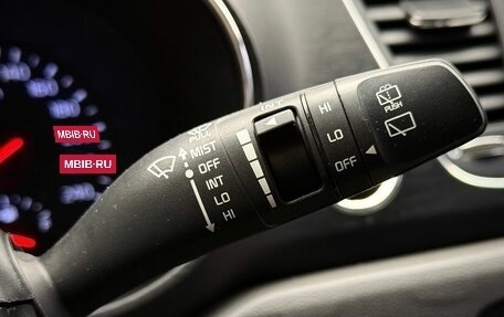 KIA Carnival III, 2019 год, 2 890 000 рублей, 21 фотография