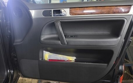 Volkswagen Touareg III, 2006 год, 890 000 рублей, 9 фотография