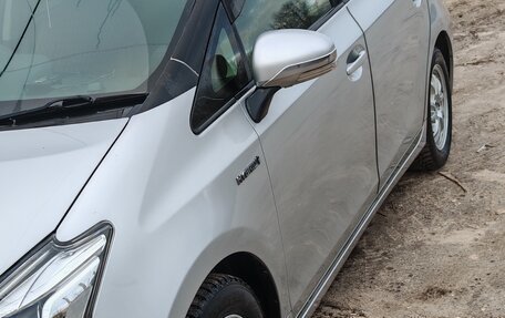 Toyota Prius Alpha I (ZVW40/41), 2016 год, 1 450 000 рублей, 2 фотография