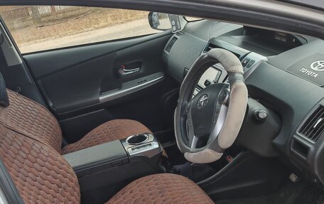 Toyota Prius Alpha I (ZVW40/41), 2016 год, 1 450 000 рублей, 14 фотография