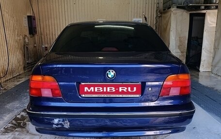 BMW 5 серия, 1998 год, 520 000 рублей, 3 фотография