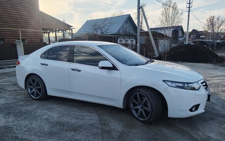 Honda Accord VIII рестайлинг, 2012 год, 1 295 000 рублей, 3 фотография
