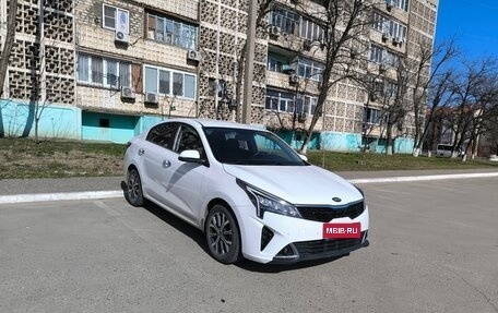 KIA Rio IV, 2021 год, 1 650 000 рублей, 1 фотография