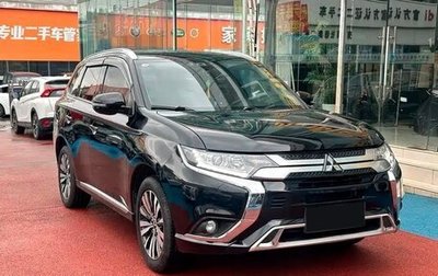 Mitsubishi Outlander III рестайлинг 3, 2021 год, 1 640 000 рублей, 1 фотография