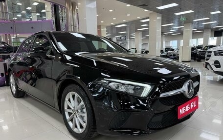 Mercedes-Benz A-Класс, 2018 год, 2 499 000 рублей, 1 фотография