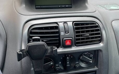 Mitsubishi Space Star I рестайлинг, 2002 год, 200 000 рублей, 12 фотография