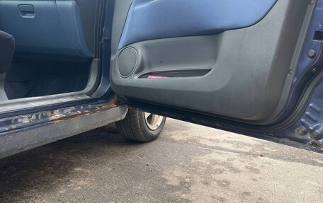 Mitsubishi Space Star I рестайлинг, 2002 год, 200 000 рублей, 9 фотография