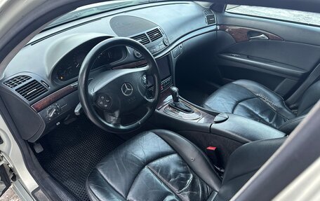 Mercedes-Benz E-Класс, 2004 год, 480 000 рублей, 9 фотография