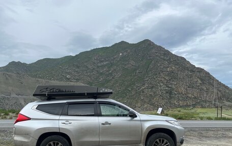 Mitsubishi Pajero Sport III рестайлинг, 2018 год, 3 200 000 рублей, 2 фотография