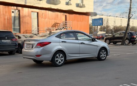 Hyundai Solaris II рестайлинг, 2013 год, 880 000 рублей, 4 фотография