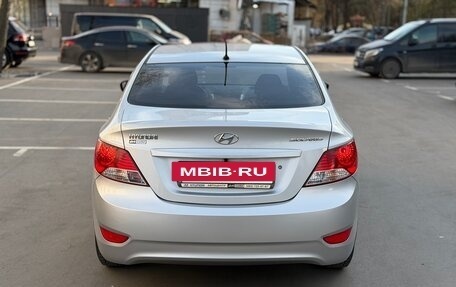 Hyundai Solaris II рестайлинг, 2013 год, 880 000 рублей, 5 фотография