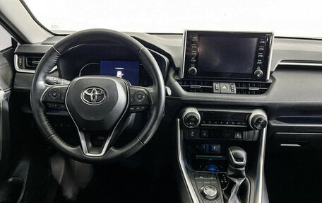 Toyota RAV4, 2021 год, 3 895 000 рублей, 12 фотография