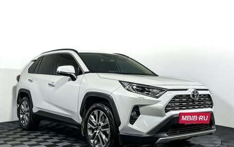 Toyota RAV4, 2021 год, 3 895 000 рублей, 3 фотография
