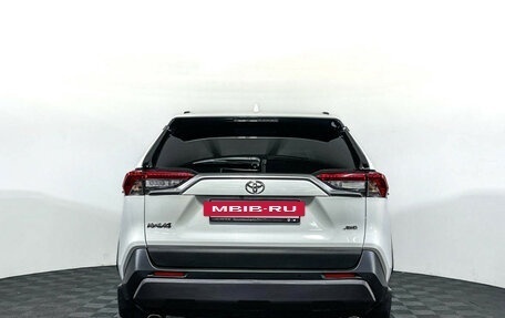 Toyota RAV4, 2021 год, 3 895 000 рублей, 6 фотография