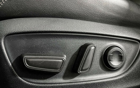 Toyota RAV4, 2021 год, 3 895 000 рублей, 16 фотография