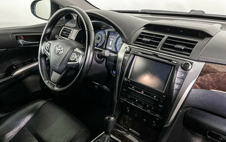 Toyota Camry, 2017 год, 2 447 000 рублей, 9 фотография