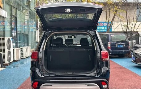 Mitsubishi Outlander III рестайлинг 3, 2021 год, 1 640 000 рублей, 20 фотография