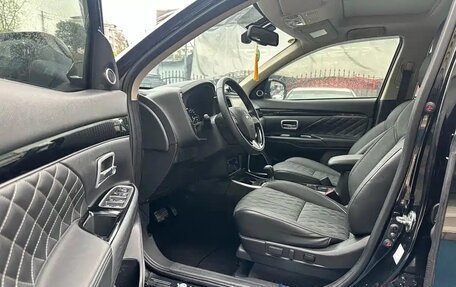 Mitsubishi Outlander III рестайлинг 3, 2021 год, 1 640 000 рублей, 9 фотография