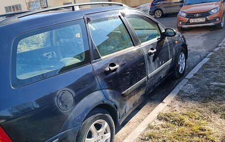 Ford Focus IV, 2004 год, 222 000 рублей, 3 фотография