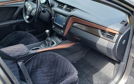 Toyota Avensis III рестайлинг, 2016 год, 2 200 000 рублей, 8 фотография