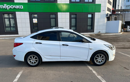 Hyundai Solaris II рестайлинг, 2014 год, 500 000 рублей, 8 фотография