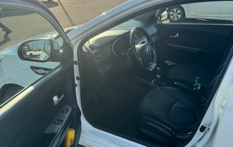 KIA Rio III рестайлинг, 2017 год, 770 000 рублей, 19 фотография