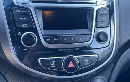 Hyundai Solaris II рестайлинг, 2014 год, 850 000 рублей, 9 фотография