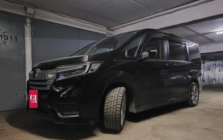 Honda Stepwgn IV, 2019 год, 3 000 000 рублей, 13 фотография