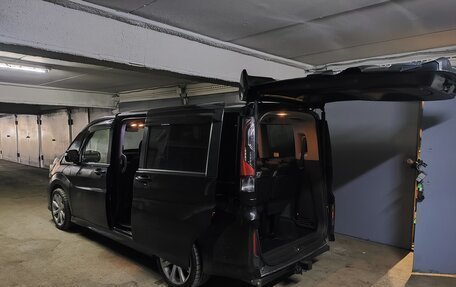 Honda Stepwgn IV, 2019 год, 3 000 000 рублей, 19 фотография