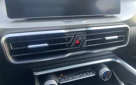 Geely Coolray I, 2022 год, 1 919 000 рублей, 30 фотография