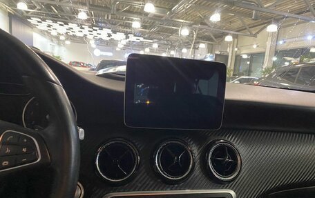 Mercedes-Benz GLA, 2017 год, 1 850 000 рублей, 12 фотография