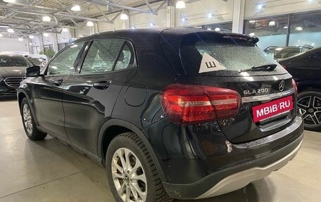 Mercedes-Benz GLA, 2017 год, 1 850 000 рублей, 7 фотография