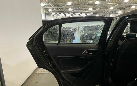 Mercedes-Benz GLA, 2017 год, 1 850 000 рублей, 14 фотография