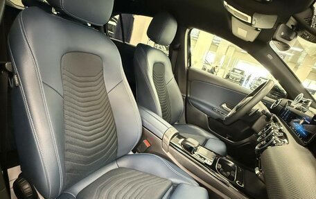 Mercedes-Benz A-Класс, 2018 год, 2 499 000 рублей, 12 фотография