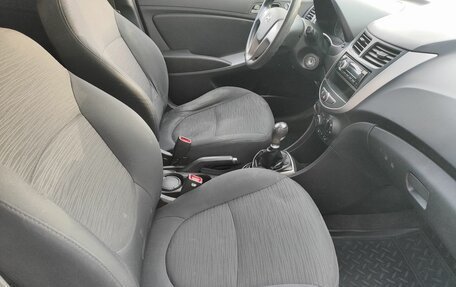 Hyundai Solaris II рестайлинг, 2014 год, 939 000 рублей, 9 фотография