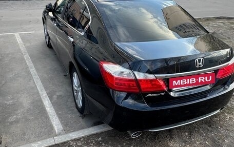 Honda Accord IX рестайлинг, 2013 год, 1 900 000 рублей, 10 фотография