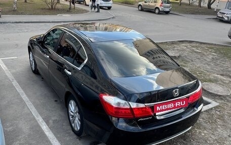 Honda Accord IX рестайлинг, 2013 год, 1 900 000 рублей, 11 фотография