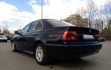 BMW 5 серия, 2001 год, 1 300 000 рублей, 3 фотография
