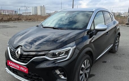 Renault Captur II, 2020 год, 2 200 000 рублей, 2 фотография