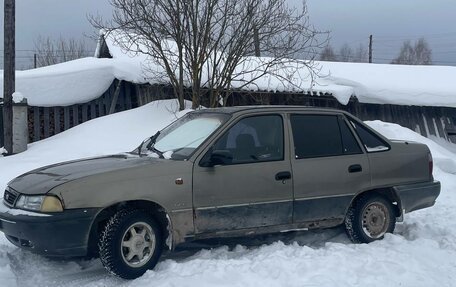 Daewoo Nexia I рестайлинг, 1999 год, 110 000 рублей, 4 фотография