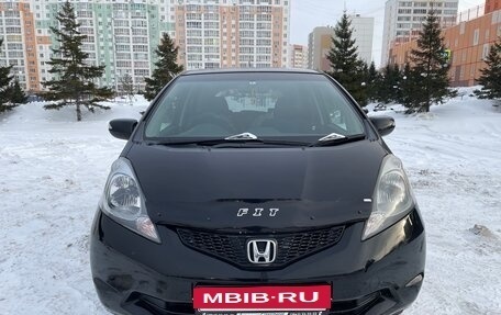 Honda Fit III, 2010 год, 770 000 рублей, 3 фотография