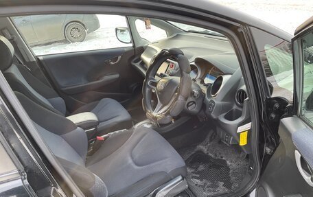 Honda Fit III, 2010 год, 770 000 рублей, 6 фотография